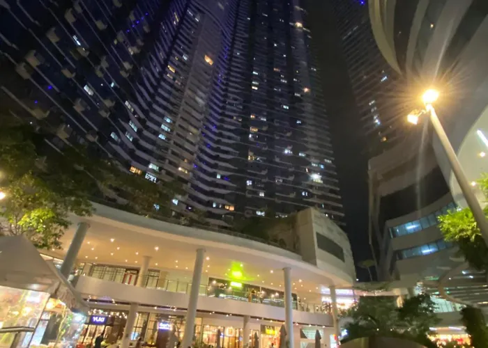 Frost At Air Residences Makati Apartment *