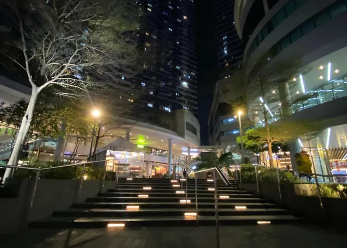 Apartment Frost At Air Residences Makati